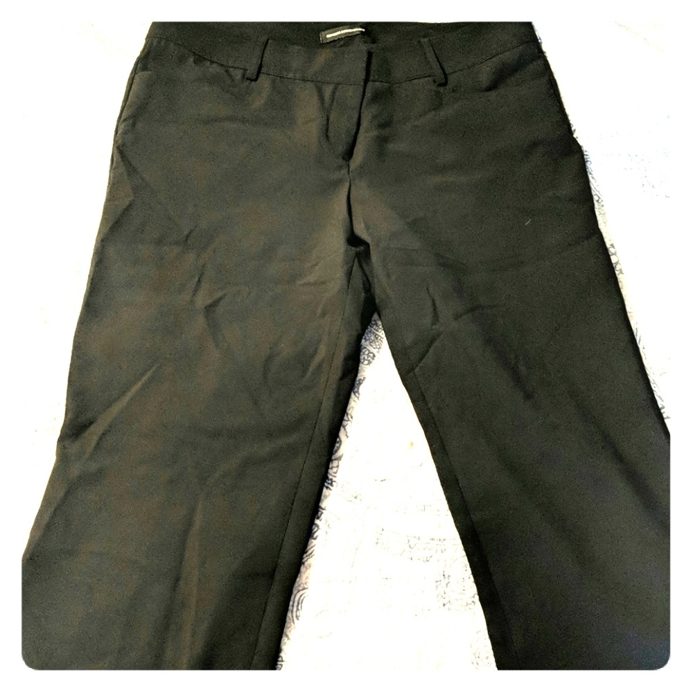 Express design size 12 black Capri